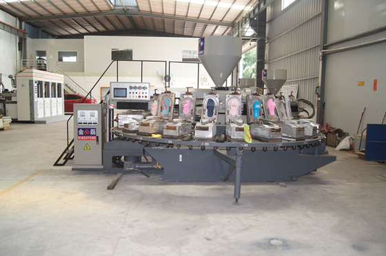 Automatische Pantoffel Chappal die de Mensenschoenen maken van Machineflip flop making machine for