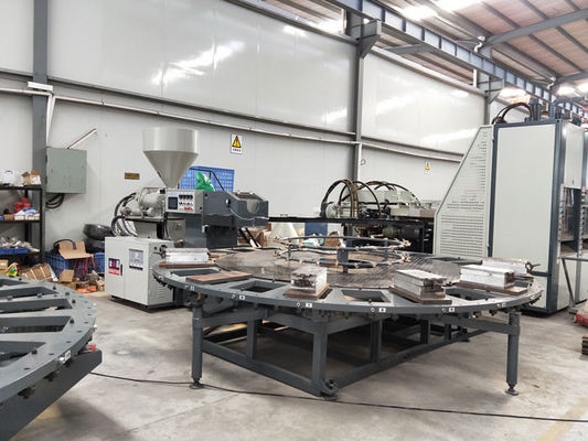 1 de Enige Vorm die van de mensenschoen Machine 12/16/20/24 Posten voor het Materiaal van pp maken/SEBS-