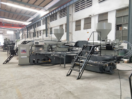 Sandals die van automatische Roterende pvc-PCU Jonge geitjes Machine met Lucht maken die 20 Posten blazen