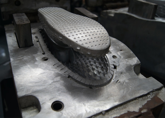 De Pantoffel Chappal die van 170 Paren/Uur pvc Machine maken