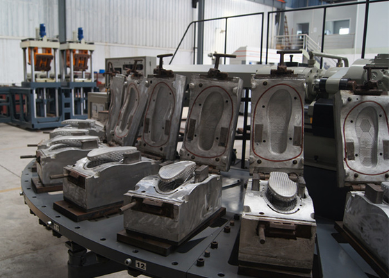 Roterende de Injectie van de Pantoffelsschoen het Vormen Machine in pvc-Materiaal
