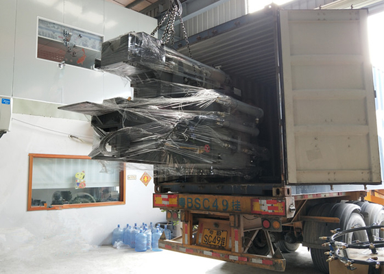 Gemakkelijk stel Schoen in werking Makend Machine voor Plastic Pantoffelssandelhout