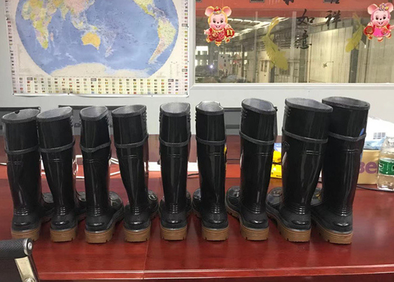 De Laars die van hoogtegumboots het Materiaal van Machinepvc maken